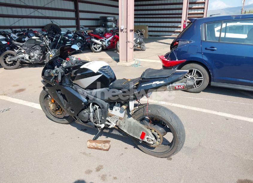 Photo 3 of 2004 Honda Cbr600 RR (VIN JH2PC37014M106475)