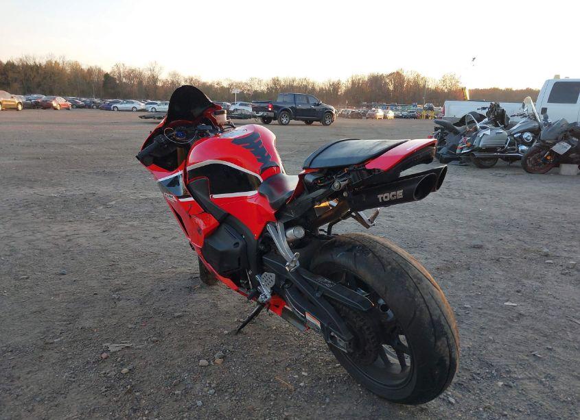 Photo 3 of 2017 Honda Cbr600 RA (VIN JH2PC4088HK100017)