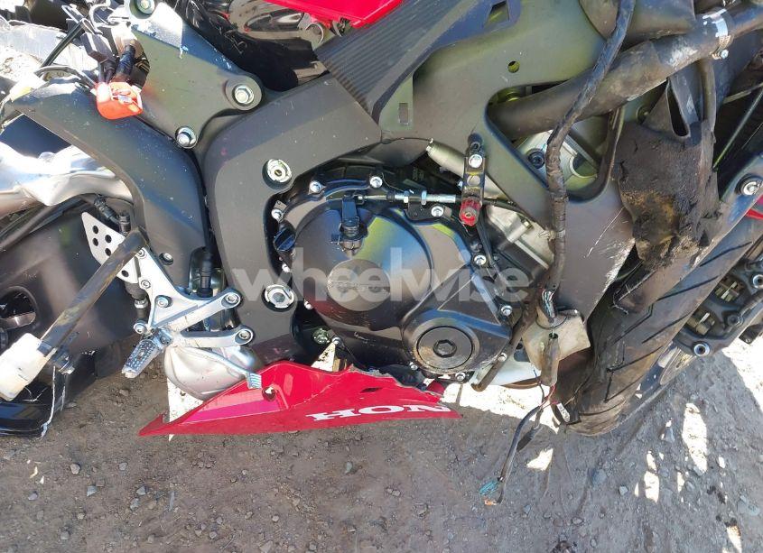 Photo 8 of 2024 Honda Cbr600 RR (VIN JH2PC40H2RK100046)