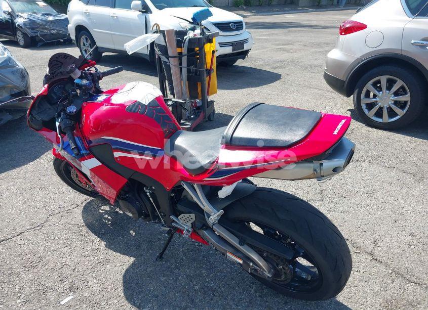 Photo 3 of 2021 Honda Cbr600 RR (VIN JH2PC40H3MK700065)