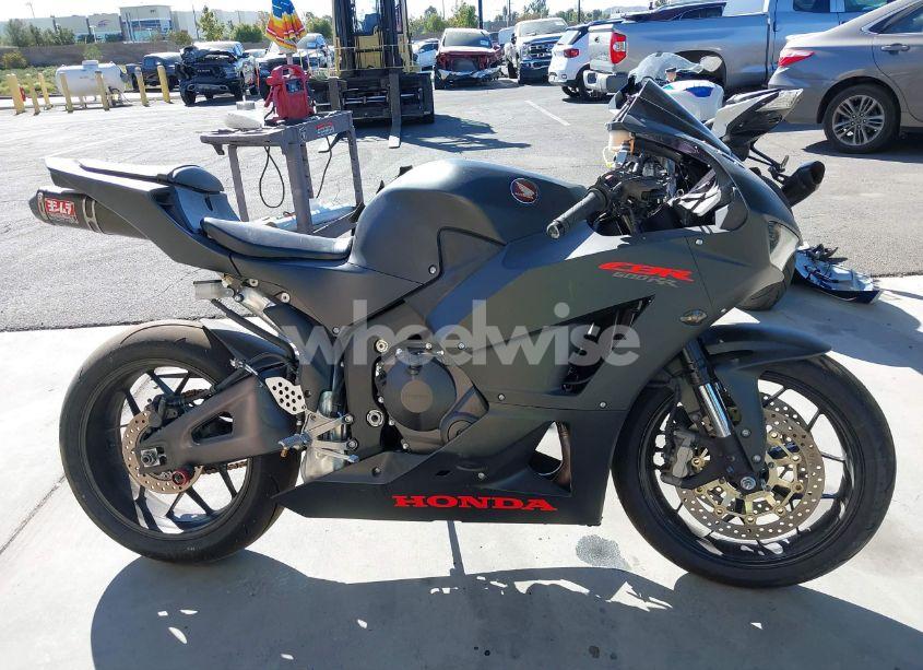 Photo 12 of 2019 Honda Cbr600 RR (VIN JH2PC40H8KK500053)