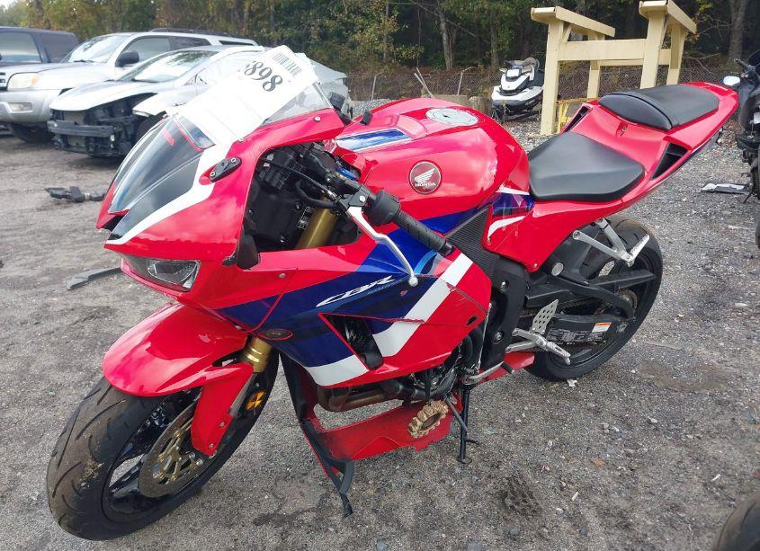 Photo 2 of 2024 Honda Cbr600 RR (VIN JH2PC40J1RK100400)