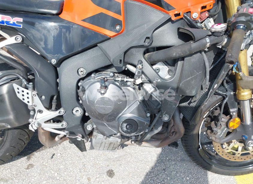 Photo 8 of 2018 Honda Cbr600 RR (VIN JH2PC40J5JK400106)