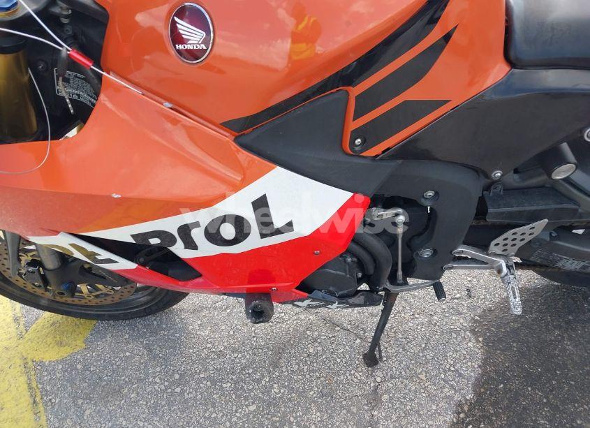 Photo 9 of 2018 Honda Cbr600 RR (VIN JH2PC40J5JK400106)