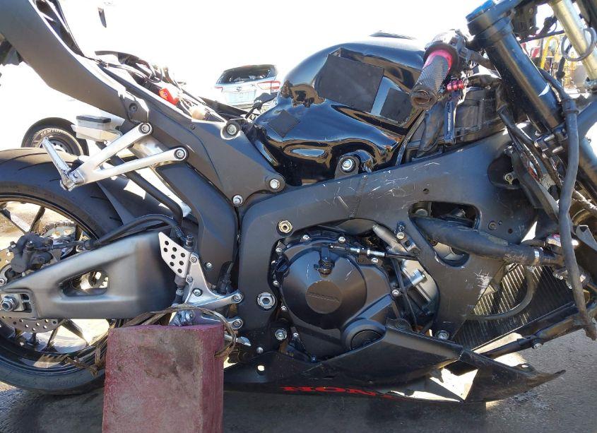 Photo 8 of 2019 Honda Cbr600 RR (VIN JH2PC40J9KK500016)