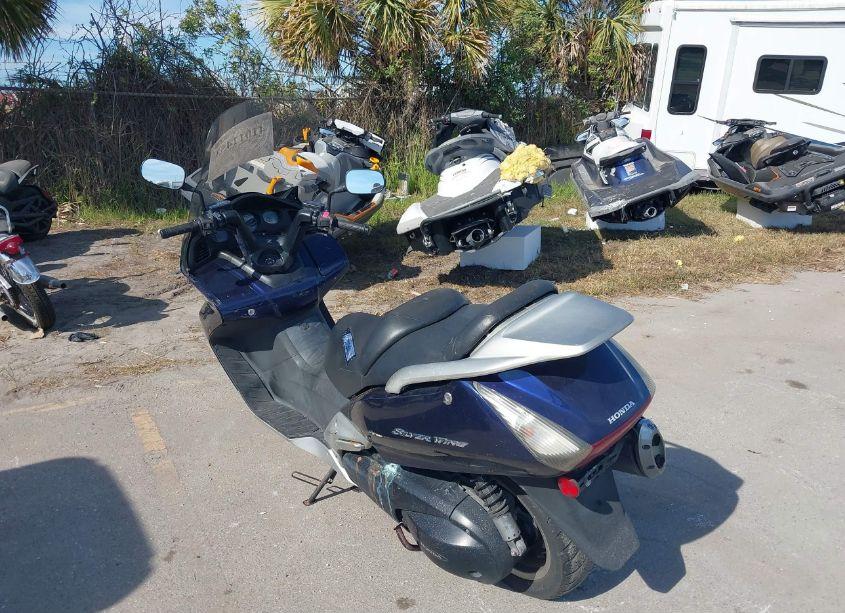 Photo 3 of 2006 Honda Fsc600 D (VIN JH2PF01106K400018)