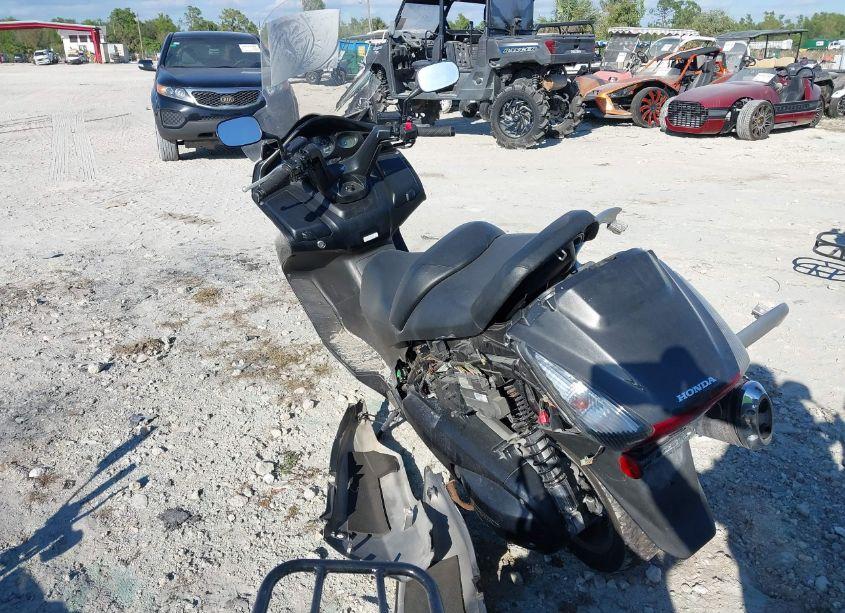 Photo 3 of 2008 Honda Fsc600 D (VIN JH2PF01158K600735)