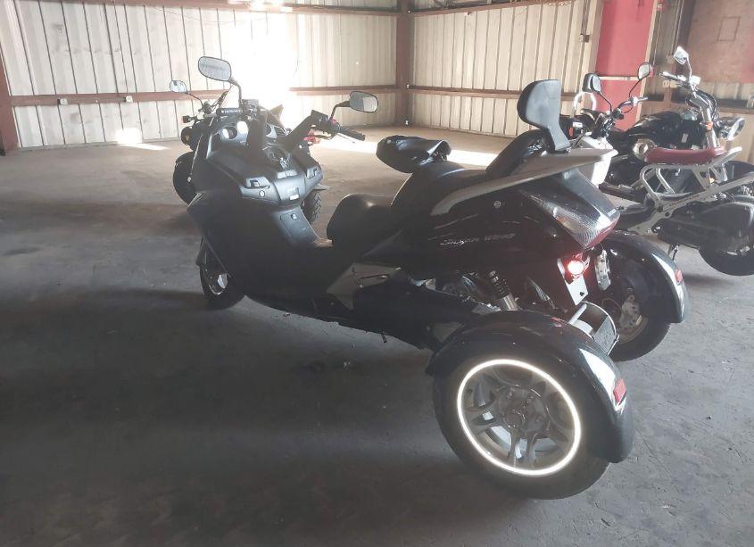 Photo 3 of 2013 Honda Fsc600 A (VIN JH2PF0148DK100413)