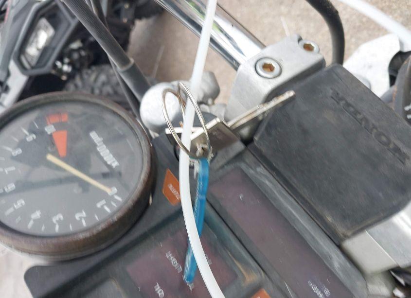 Photo 11 of 1982 Honda Vf750 C (VIN JH2RC0713CM022205)