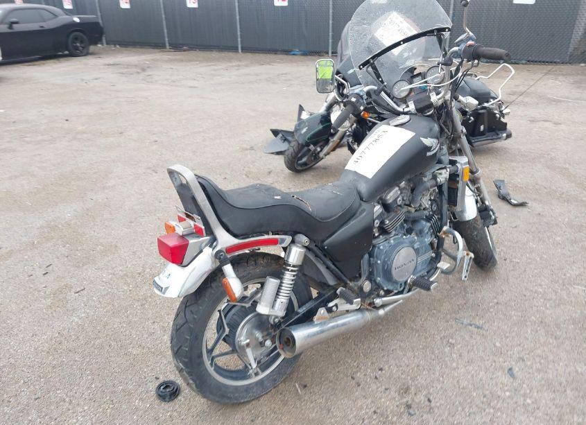 Photo 4 of 1982 Honda Vf750 C (VIN JH2RC0713CM022205)