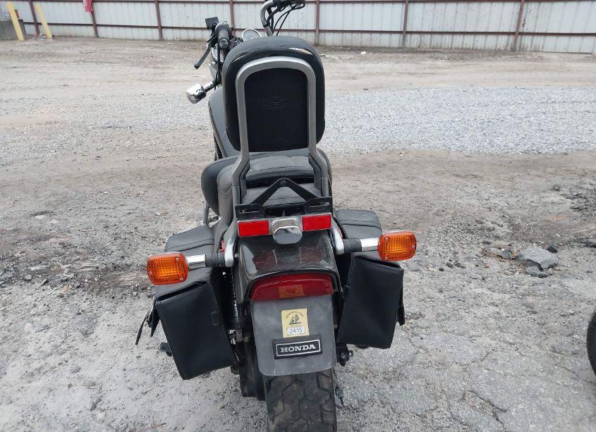 Photo 6 of 1985 Honda Vf700 C (VIN JH2RC2106FM106373)