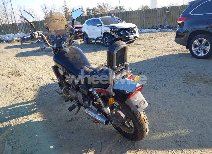 Photo 3 of 1986 Honda Vf700 C (VIN JH2RC2106GM203185)