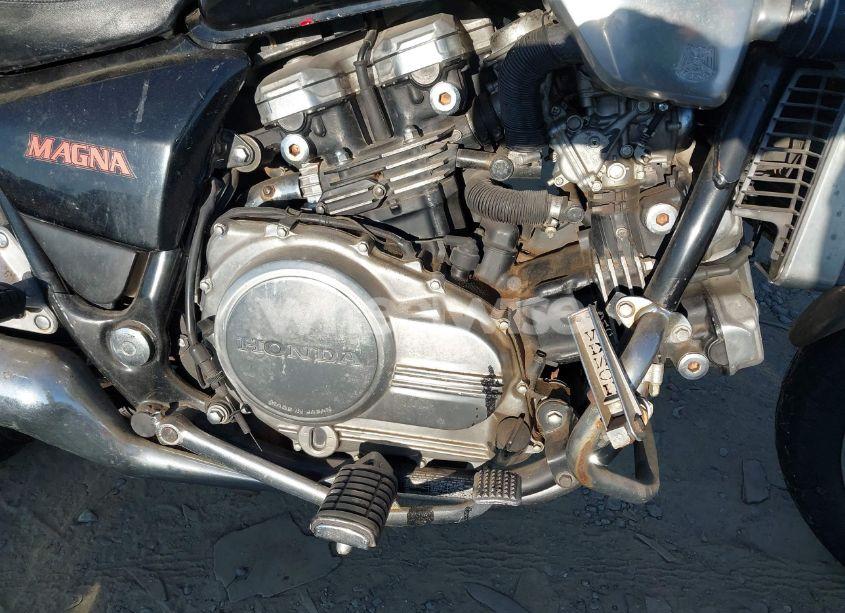 Photo 8 of 1986 Honda Vf700 C (VIN JH2RC2106GM203185)