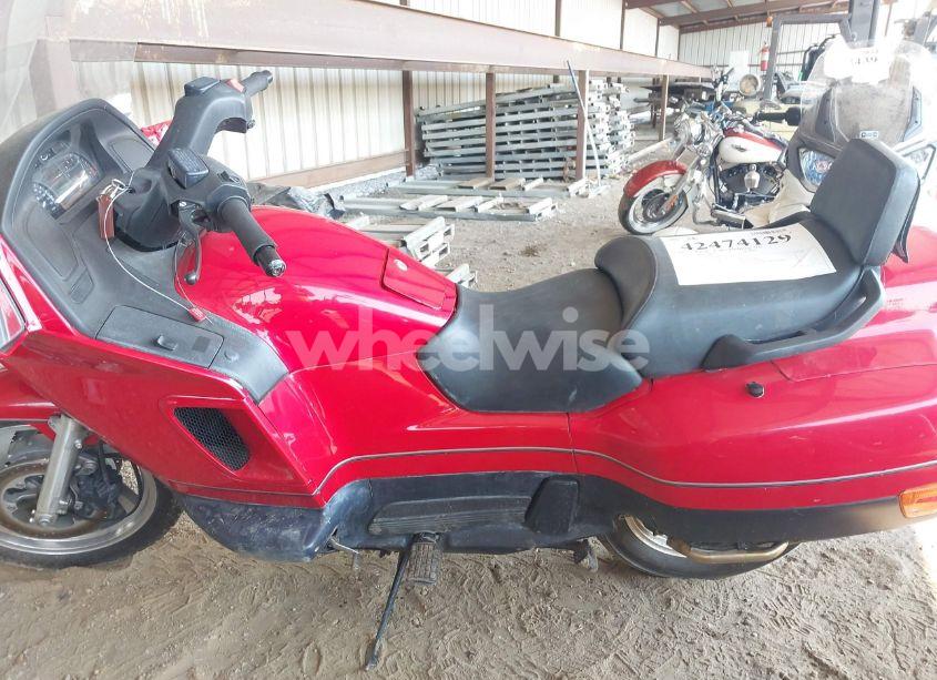 Photo 13 of 1998 Honda Pc800 (VIN JH2RC3400WM600438)