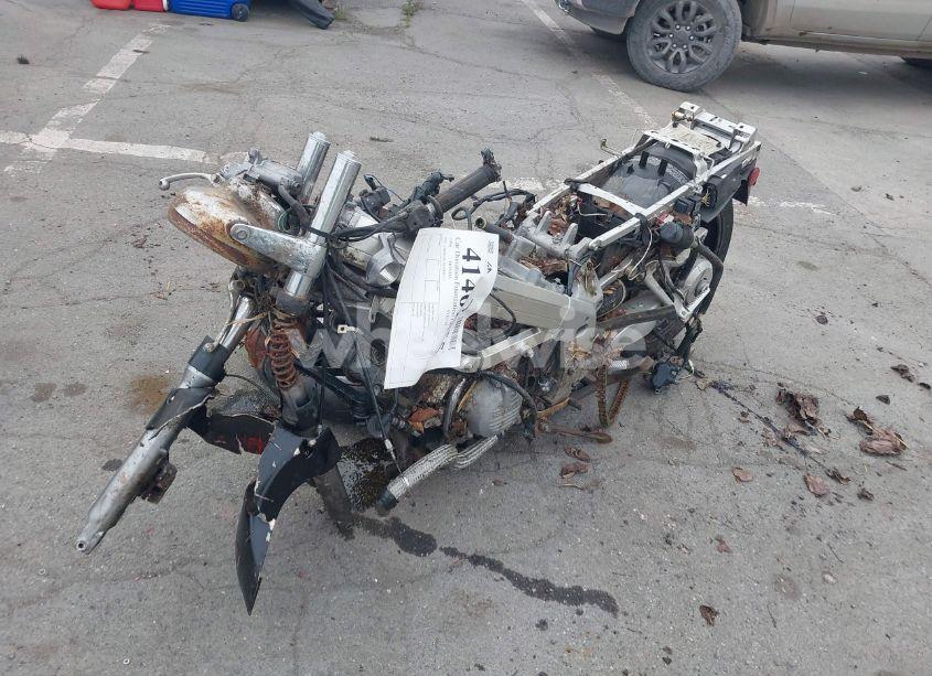 Photo 2 of 1994 Honda Vfr750 F (VIN JH2RC3616RM400237)