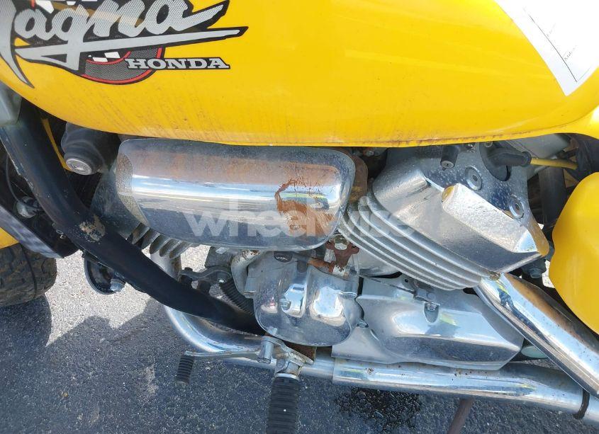 Photo 14 of 1995 Honda Vf750 C (VIN JH2RC4301SM101875)