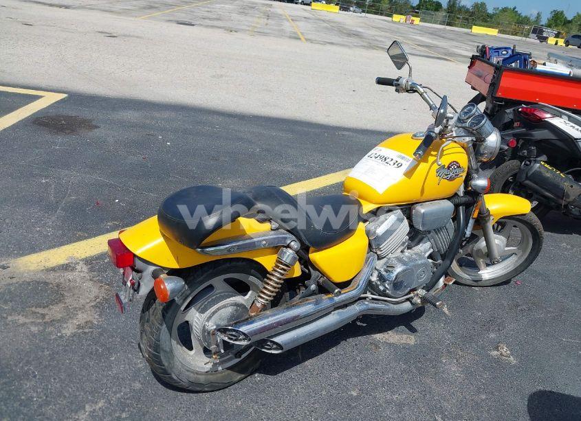 Photo 4 of 1995 Honda Vf750 C (VIN JH2RC4301SM101875)