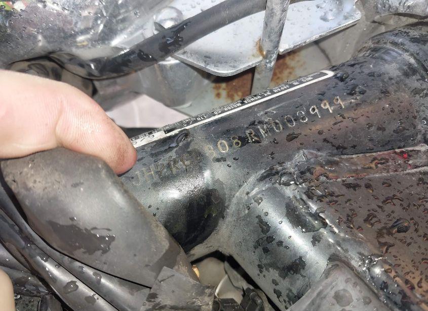 Photo 10 of 1994 Honda Vf750 C (VIN JH2RC4308RM003999)