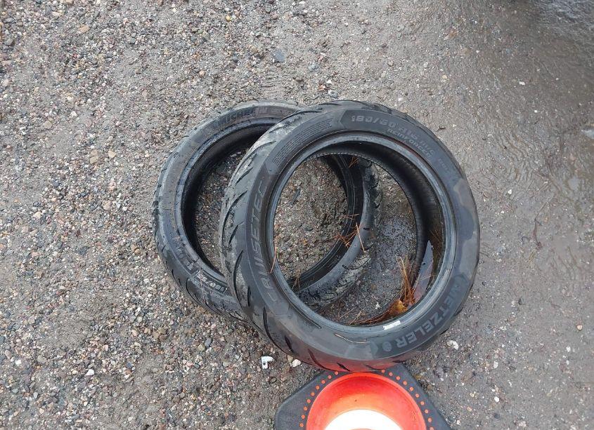 Photo 12 of 1994 Honda Vf750 C (VIN JH2RC4308RM003999)