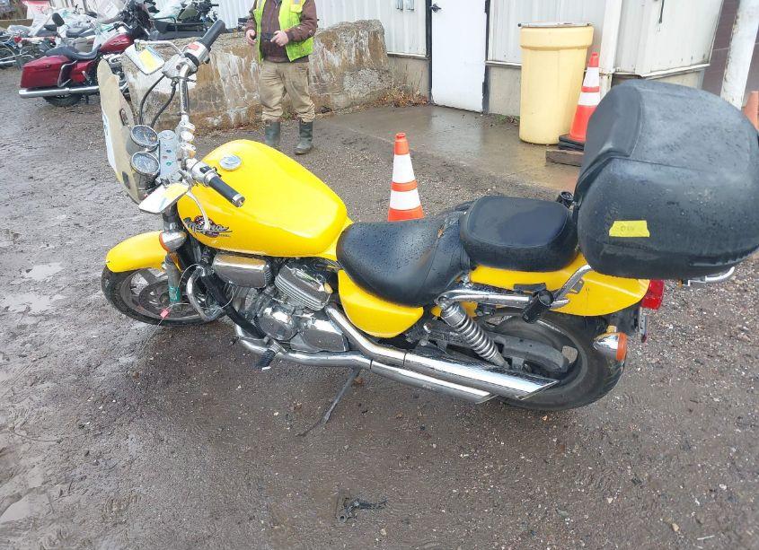 Photo 13 of 1994 Honda Vf750 C (VIN JH2RC4308RM003999)