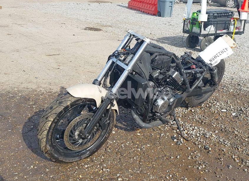 Photo 2 of 1997 Honda Vf750 C (VIN JH2RC430XVM300945)