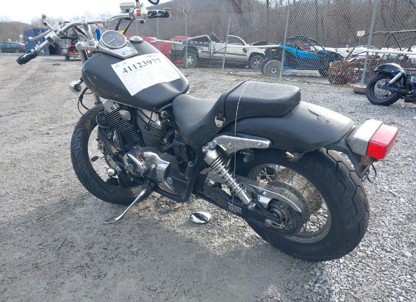 Photo 3 of 2001 Honda Vt750 DC (VIN JH2RC44001K503248)