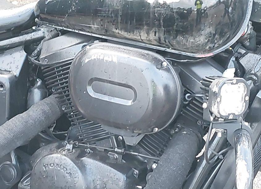 Photo 8 of 2003 Honda Vt750 DC (VIN JH2RC44023M702731)