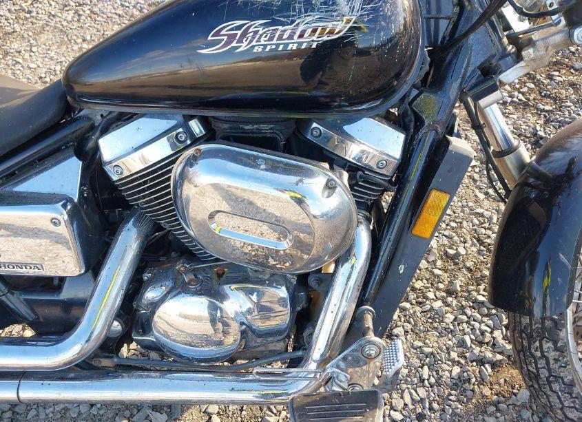 Photo 8 of 2005 Honda Vt750 C (VIN JH2RC44075M800432)
