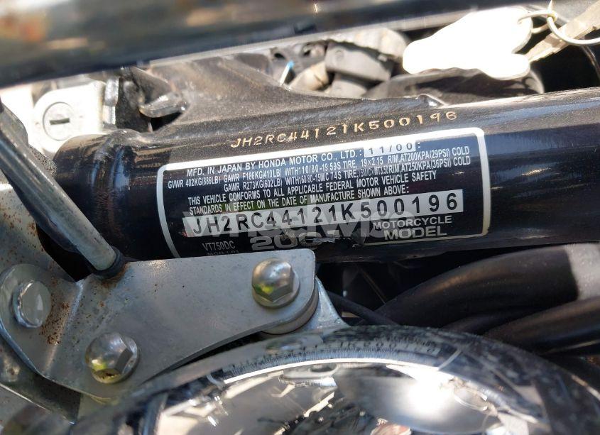 Photo 10 of 2001 Honda Vt750 DC (VIN JH2RC44121K500196)