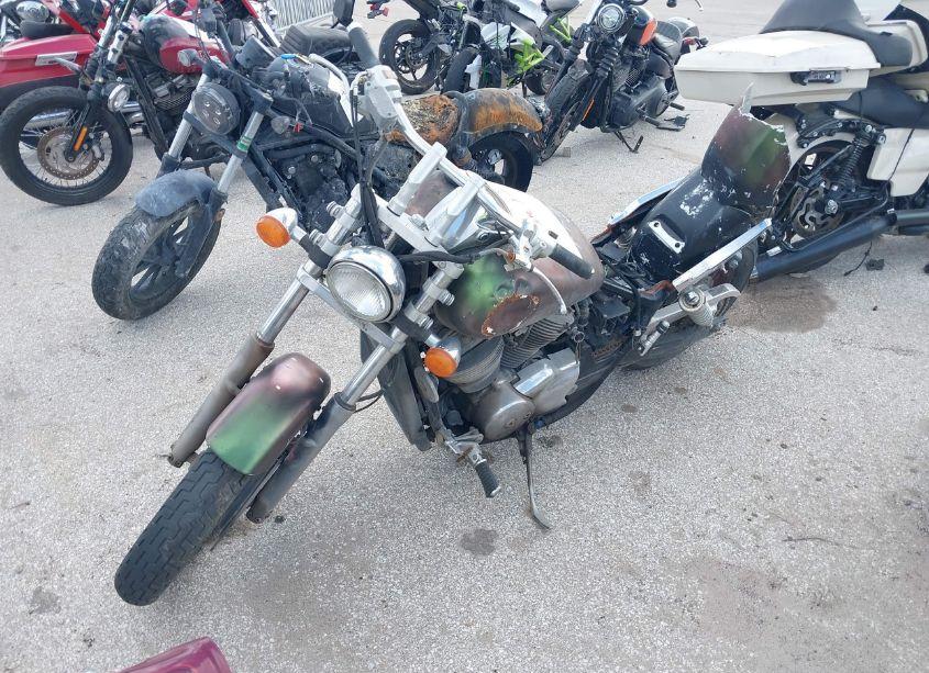 Photo 2 of 2003 Honda Vt750 DCA (VIN JH2RC44193M700399)