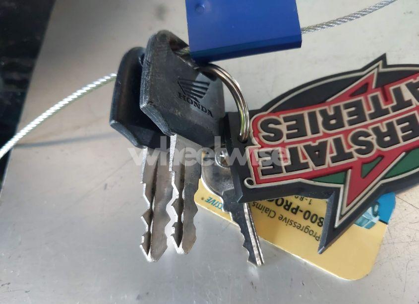 Photo 11 of 2001 Honda Vt750 CD (VIN JH2RC44341K500704)