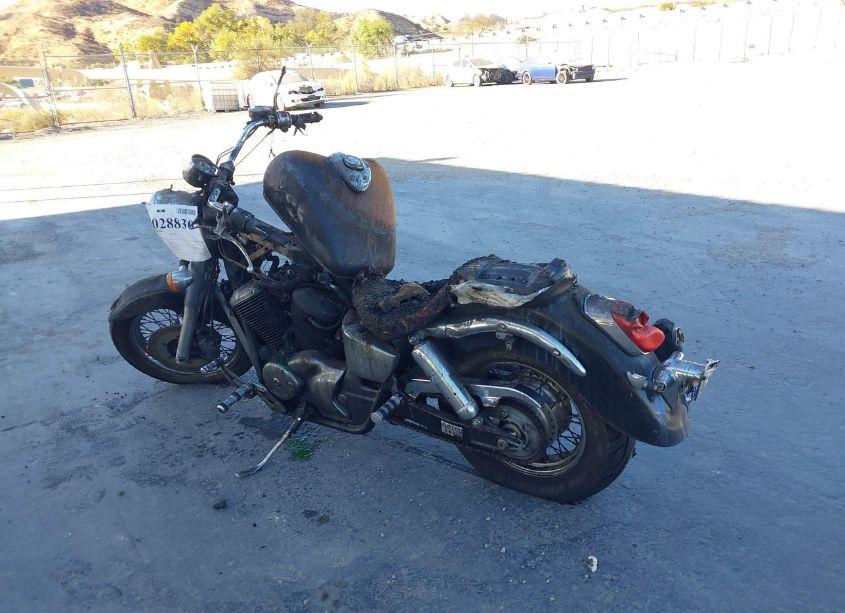 Photo 3 of 2000 Honda Vt750 CD (VIN JH2RC4448YM200025)