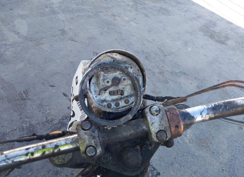 Photo 7 of 2000 Honda Vt750 CD (VIN JH2RC4448YM200025)