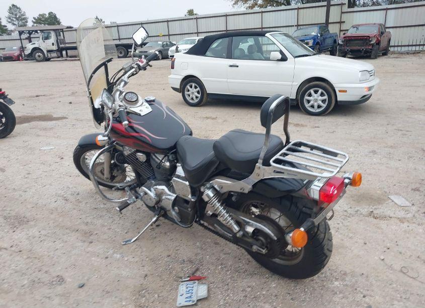 Photo 3 of 2005 Honda Vt750 DC (VIN JH2RC44555M804717)