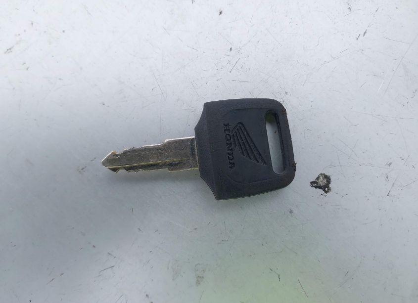 Photo 11 of 2001 Honda Vt750 CD2 (VIN JH2RC44641K502558)
