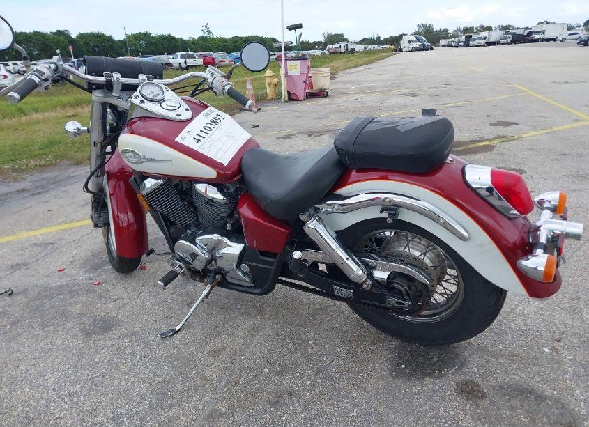 Photo 3 of 2001 Honda Vt750 CD2 (VIN JH2RC44641K502558)
