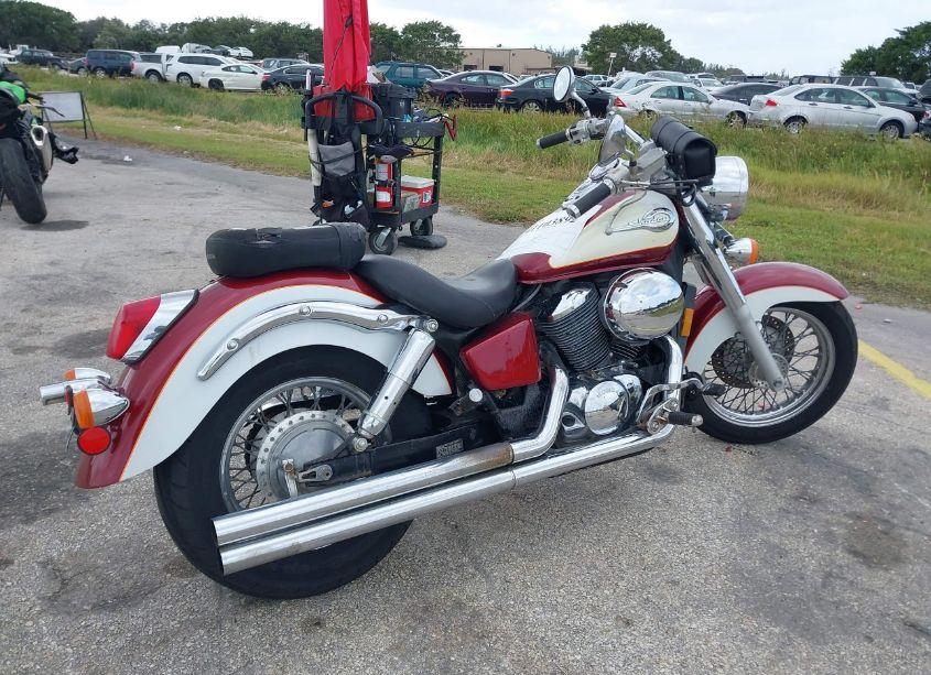 Photo 4 of 2001 Honda Vt750 CD2 (VIN JH2RC44641K502558)