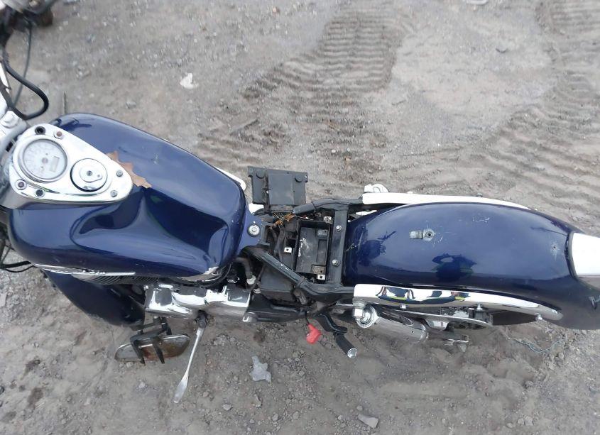 Photo 13 of 2002 Honda Vt750 CDD (VIN JH2RC44F02M012110)