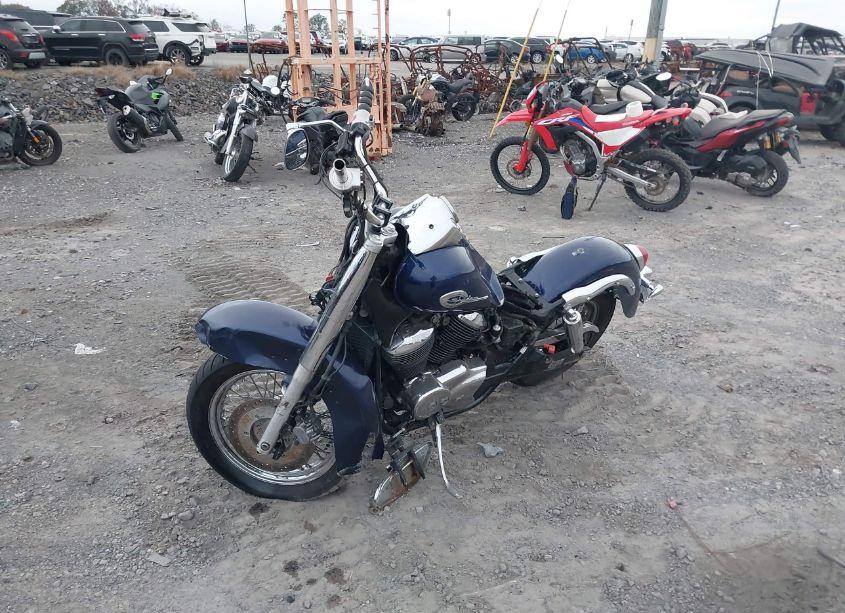 Photo 2 of 2002 Honda Vt750 CDD (VIN JH2RC44F02M012110)