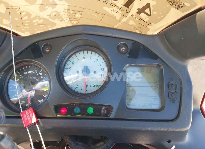 Photo 7 of 1999 Honda Vfr800 F1 (VIN JH2RC4601XM100227)