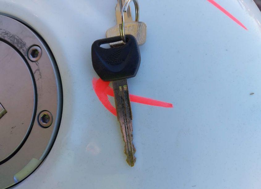 Photo 11 of 2006 Honda Vfr800 N/A (VIN JH2RC46186M800544)