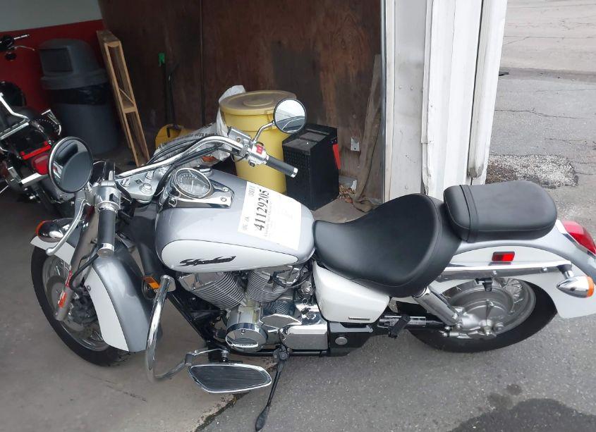 Photo 13 of 2006 Honda Vt750 CA (VIN JH2RC50456K210001)