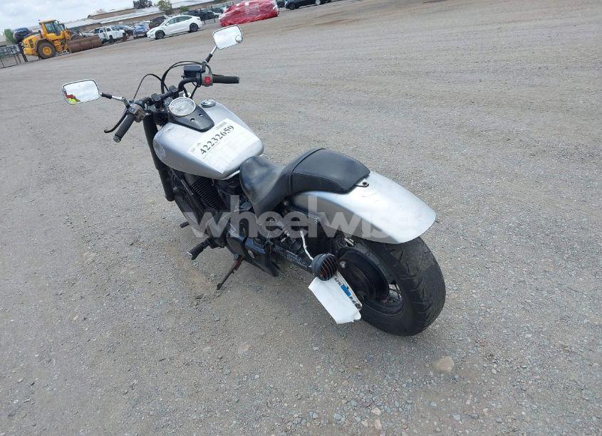 Photo 3 of 2015 Honda Vt750 C2B (VIN JH2RC5378FK501050)