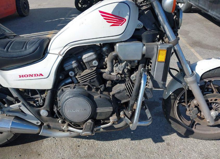 Photo 8 of 1983 Honda Vf1100 C (VIN JH2SC1205DM000522)