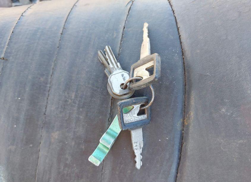 Photo 11 of 1983 Honda Vf1100 C (VIN JH2SC1206DM012050)