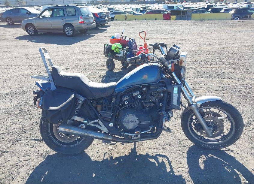 Photo 12 of 1983 Honda Vf1100 C (VIN JH2SC1206DM012050)