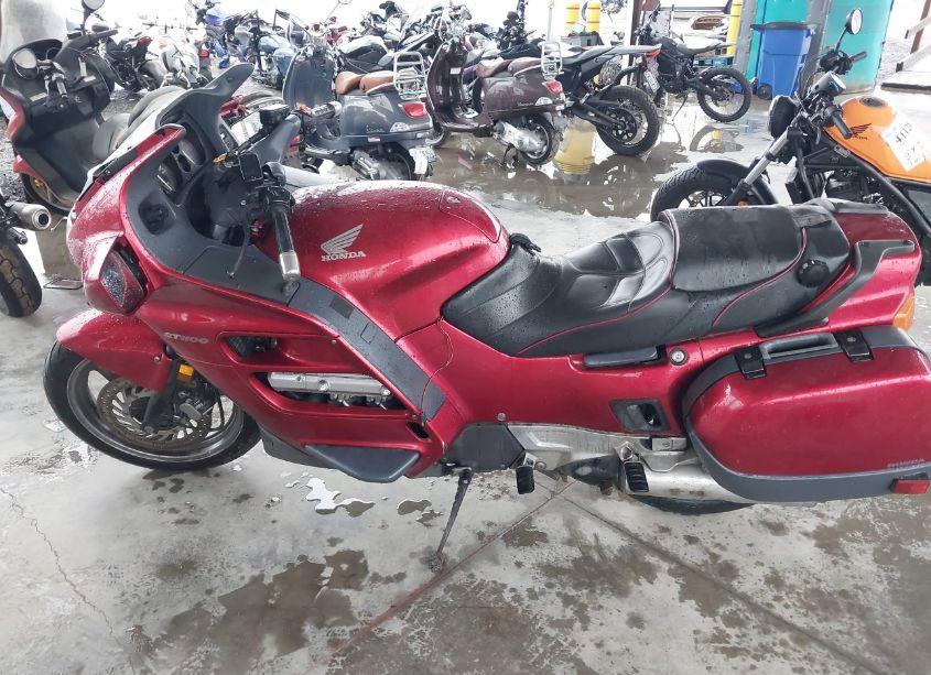 Photo 14 of 1992 Honda St1100 (VIN JH2SC2607NM200349)