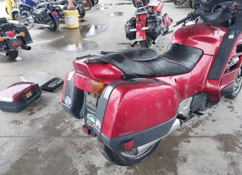 Photo 4 of 1992 Honda St1100 (VIN JH2SC2607NM200349)