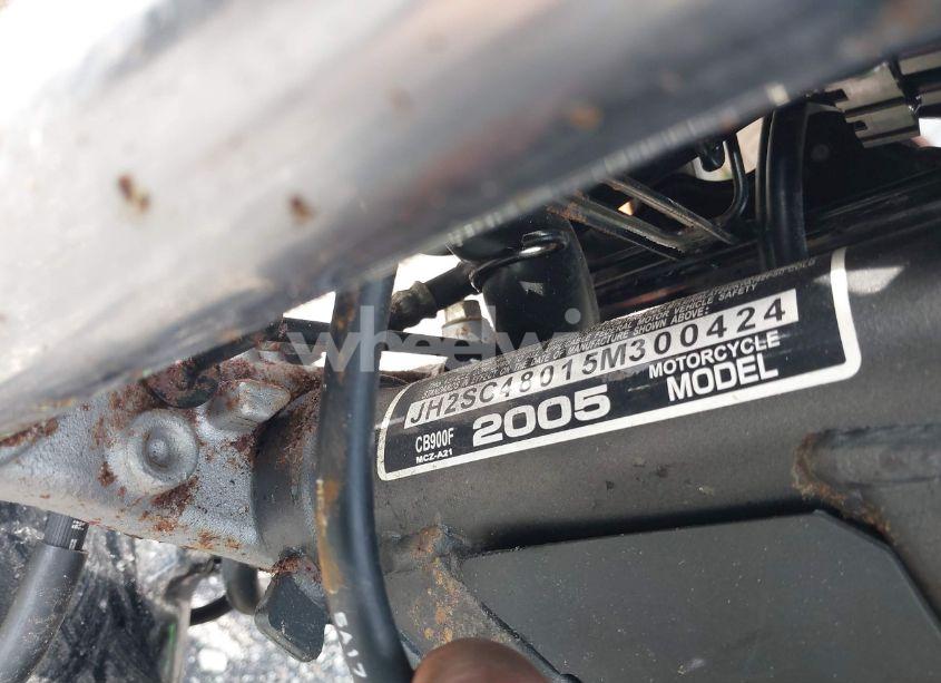Photo 10 of 2005 Honda Cb900 F (VIN JH2SC48015M300424)