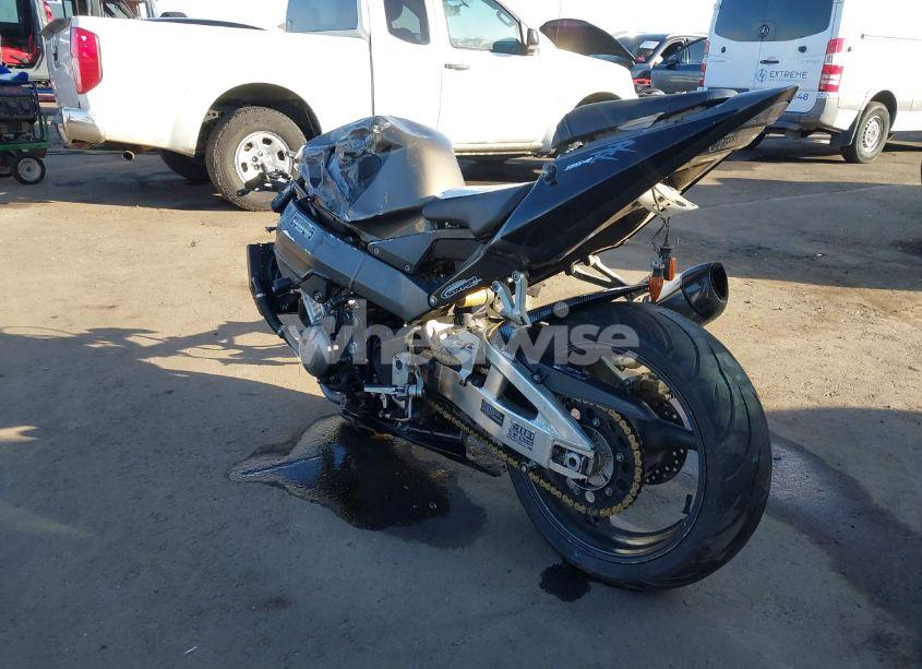 Photo 3 of 2003 Honda Cbr900 RR (VIN JH2SC50033M101728)